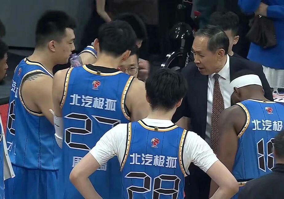 小金体育app下载-CBA乱了：北京广东重返四强，山东男篮掉到第六，辽宁冲击前八